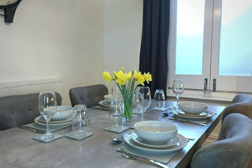 Stylish Apartment In City Centre With Parking 普雷斯顿 外观 照片