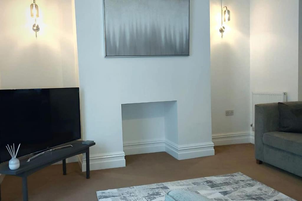 Stylish Apartment In City Centre With Parking 普雷斯顿 外观 照片