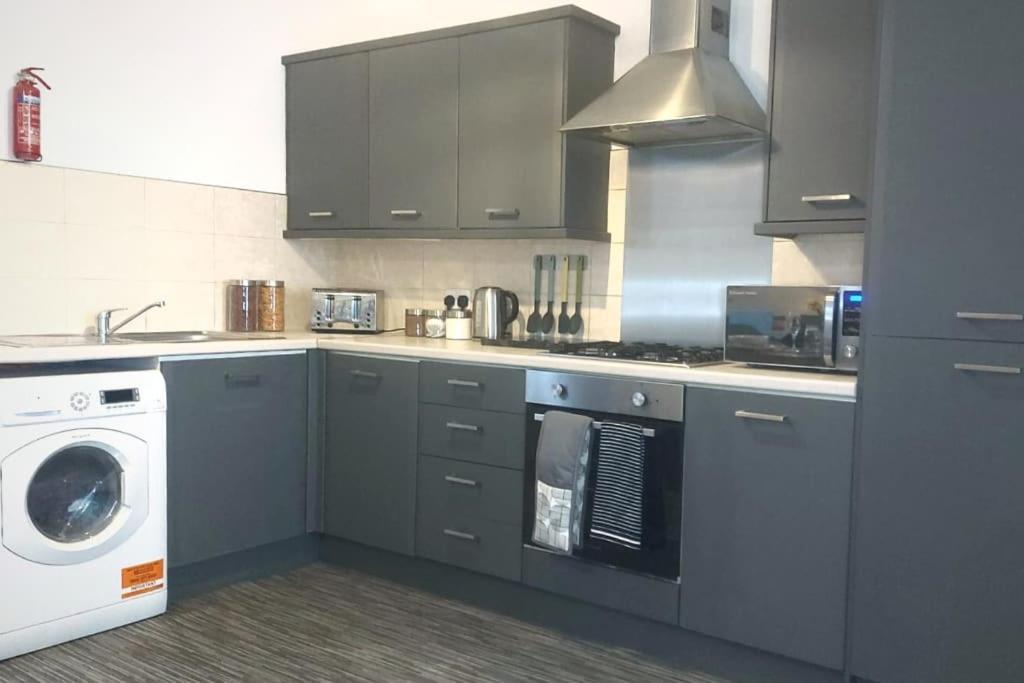 Stylish Apartment In City Centre With Parking 普雷斯顿 外观 照片