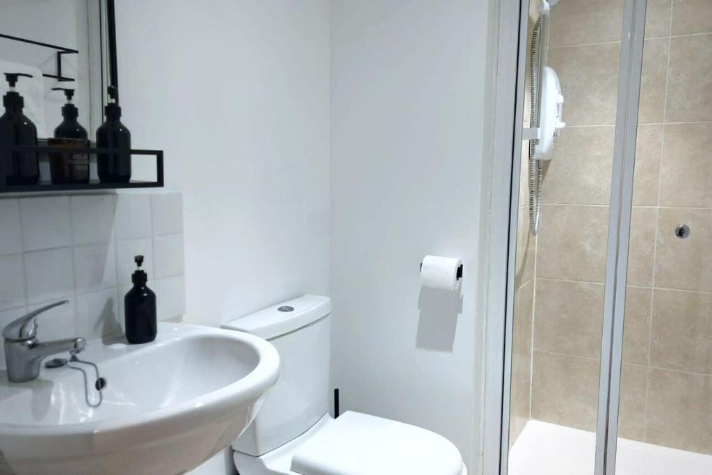 Stylish Apartment In City Centre With Parking 普雷斯顿 外观 照片